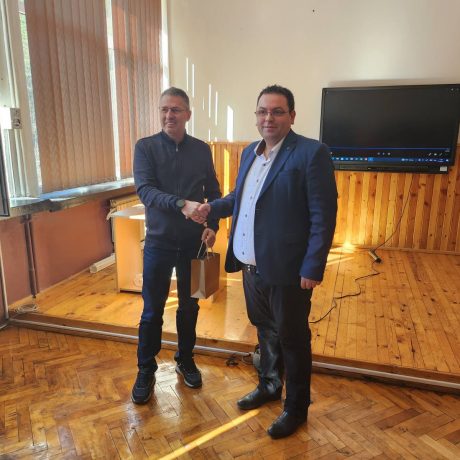 IMG-fab77a889c4a88c1580629533b636f8c-V IMG-fab77a889c4a88c1580629533b636f8c-V