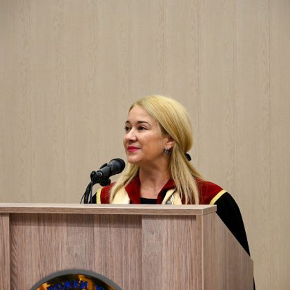 157 абсолвента от випуск 2024 г. на Минно-геоложки университет „Св. Иван Рилски“ хвърлиха шапки при дипломирането си 4